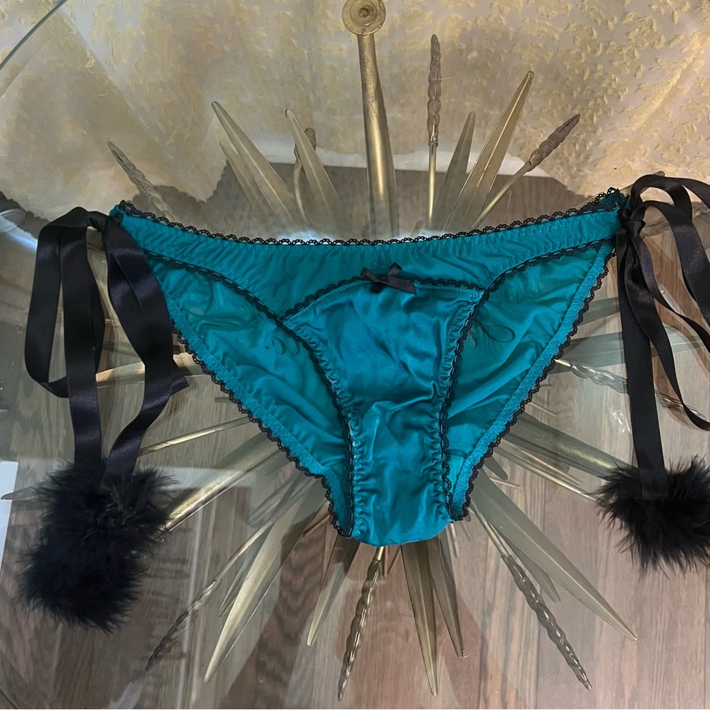 Agent Provocateur Ho Ho Ho Tie Side